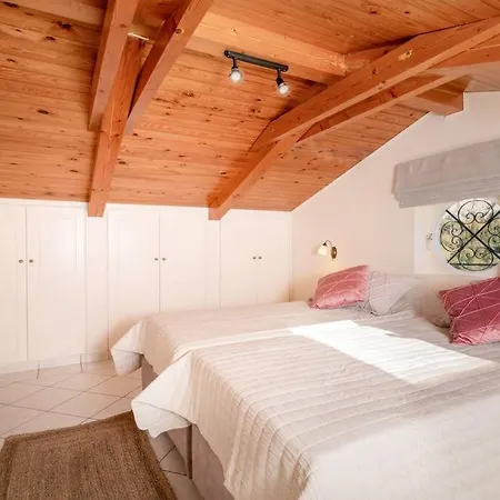 Apartment Etienne In Location